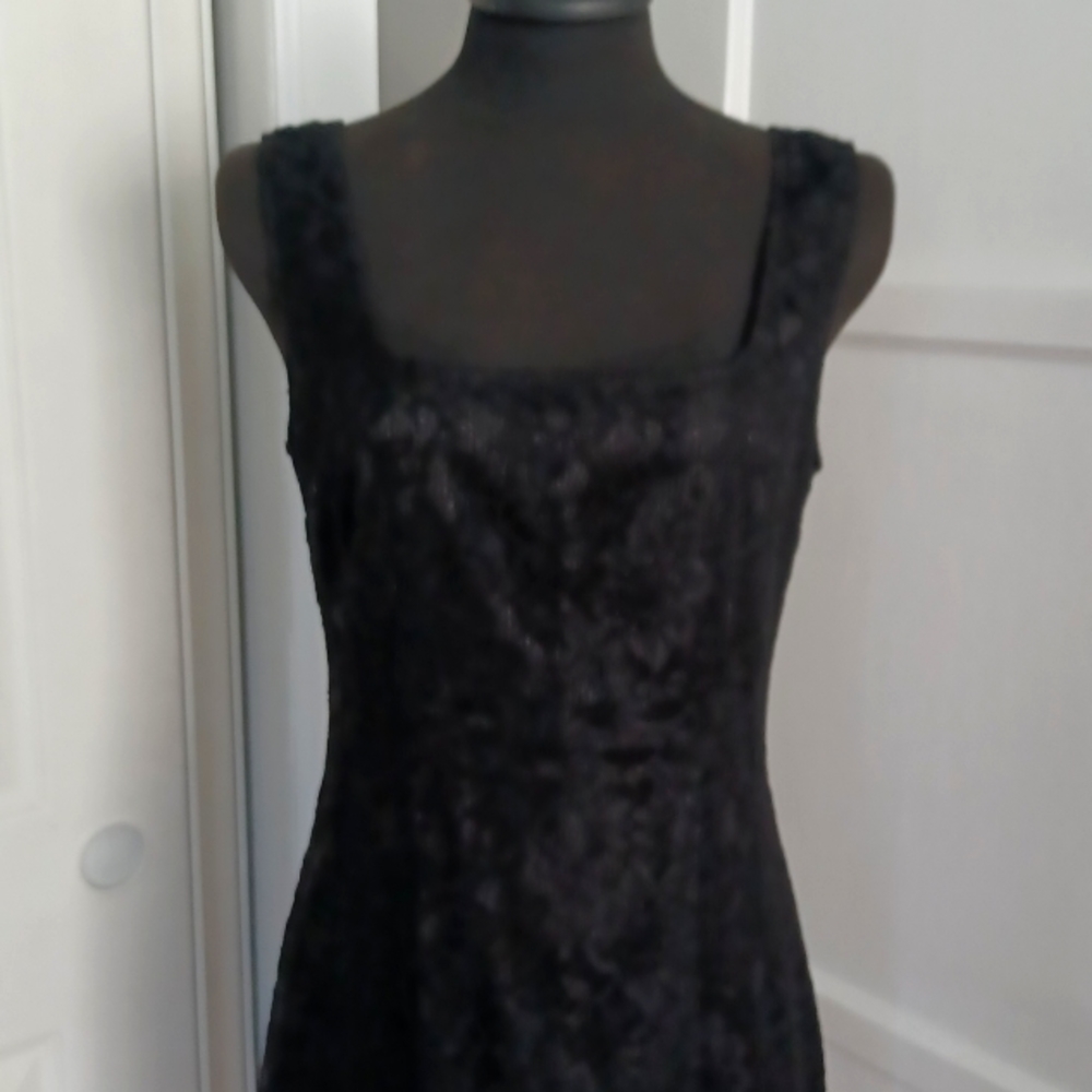 Tahari black lace cocktail dress